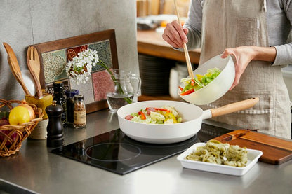 アイリスオーヤマ フライパン・鍋 10点セット 木目調ハンドル 可愛い かわいい おしゃれ ルオント フライパン・なべ 10点セット LUO-SE10W IRIS OYAMA(代引不可)