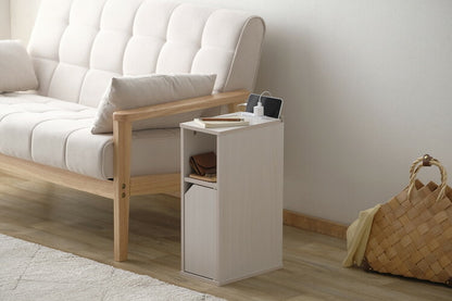 アイリスオーヤマ ナイトテーブル 扉付き 幅18 サイドテーブル コンセント ナイトテーブル ベッドサイド スマホスタンド付き 扉 収納付き 隙間収納 すき間収納 オフホワイト NTB-180T IRIS OYAMA(代引不可)