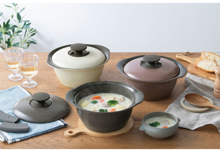 アイリスオーヤマ 無加水鍋 20cm MKS-20 ディープアイボリー セラミック鍋 くすみカラー 可愛い かわいい おしゃれ IRIS OHYAMA(代引不可)