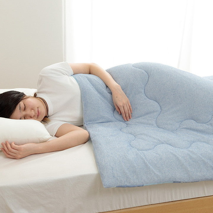 ケット 135×185cm シングル 冷感 可愛い 猫柄 おすすめ ひんやり 肌触り 節電 冷感寝具 夏用 涼しい 冷感ケット リバーシブル オールシーズン 夏 接触冷感(代引不可)