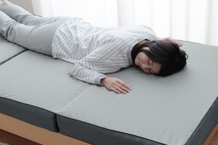 マットレス セミダブル 三つ折り 高反発 プロファイルウレタン 硬め 折りたたみ 寝具 グレー 約115×195×12cm ふんわりマットレス(代引不可)