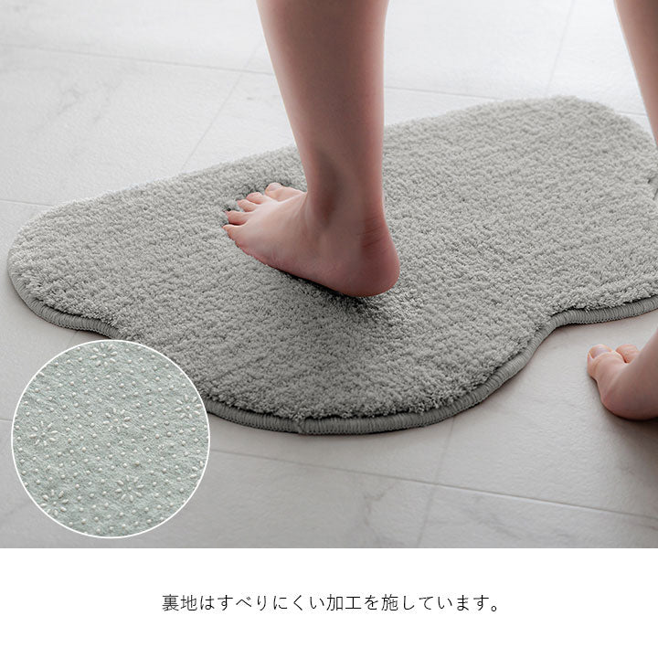 マット 40×60cm バスマット マルチ インテリア パーソナル かわいい くも柄 変形 ふわふわ すべりにくい加工 おしゃれ 北欧 ギフト プレゼント 贈り物(代引不可)