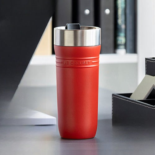 LE CREUSET On The Go トラベルマグ 350ml OTG 保温 保冷 スクリュー 密閉 直飲み ステンレス 水筒 ボトル タンブラー マグ マグボトル コンパクト デスクワーク おしゃれ ル・クルーゼ ルクルーゼ