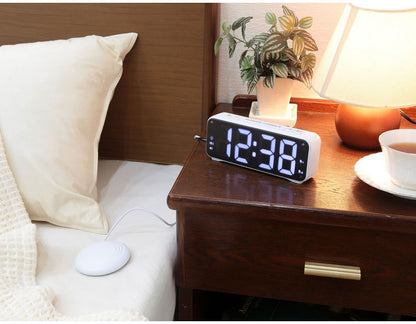 振動パット付き 目覚まし時計デジタルタイマー バイブレーション アラーム 音 起きれる 置き時計 目覚まし 時計 スヌーズ設定 寝坊防止 小型 コンパクト 振動式 子供 目覚まし時計(代引不可)