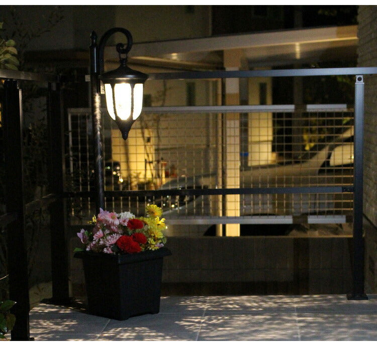 プランター付き 吊り下げ型 ソーラーライト 1灯 プランター付きソーラーライト プランター付き 屋外 外灯 街灯 フラワーポット オレンジライト 玄関 植木鉢 プランター(代引不可)