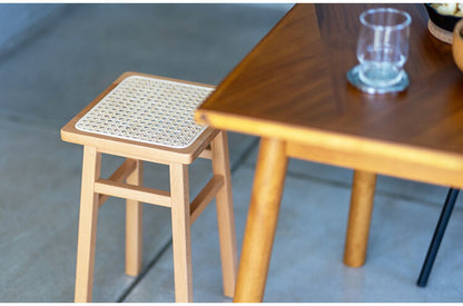 スツール 天然木 ラタン 幅25 奥行25 高さ45cm 完成品 軽量 コンパクト おしゃれ リビング ダイニング 来客用 籐家具 椅子 チェア amu/アム AMU-S02(代引不可)