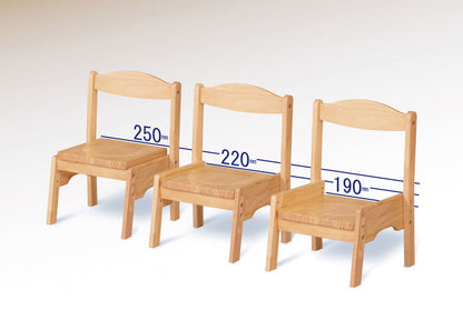 ファミリアキッズチェア 木製 子供用 ローチェア ミニ イス 椅子 いす チャイルドチェア シンプル かわいい ナチュラル コンパクト 北欧風 こども 子ども キッズ 幼稚園(代引不可)