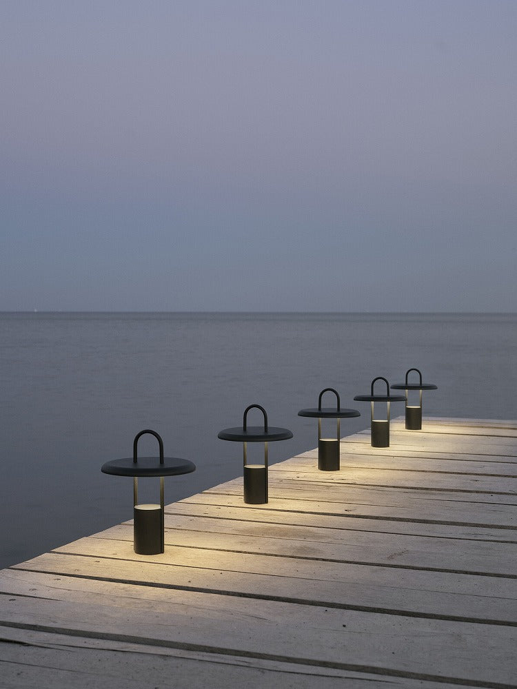 STELTON ステルトン ピアー ポータブル ランプ Pier Portable Lamp 【正規販売店】 テーブルランプ おしゃれ コードレス 持ち運び 充電式 バッテリー内臓 LEDランタン ライト 照明 ランプ 卓上ライト(代引不可)