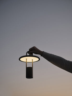 STELTON ステルトン ピアー ポータブル ランプ Pier Portable Lamp 【正規販売店】 テーブルランプ おしゃれ コードレス 持ち運び 充電式 バッテリー内臓 LEDランタン ライト 照明 ランプ 卓上ライト(代引不可)