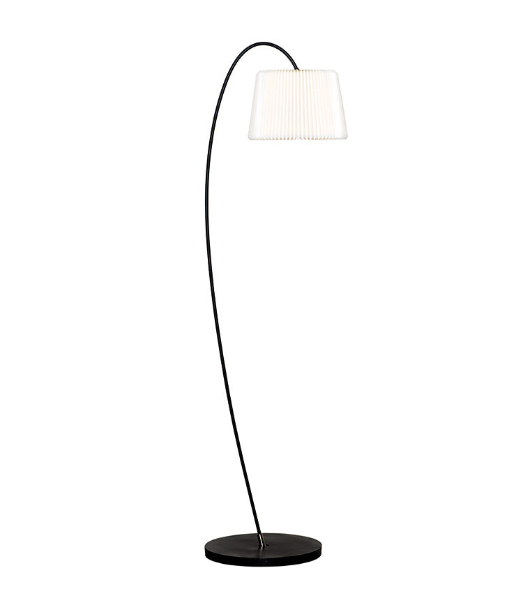 【当店在庫有】スノードロップ プラスチックシェード 日本正規品 LE KLINT レ・クリント SNOWDROP フロアランプ KF320M レクリント フロアライト スタンドライト 間接照明 北欧 デンマーク製 北欧照明 おしゃれ 照明 シンプル(代引不可)