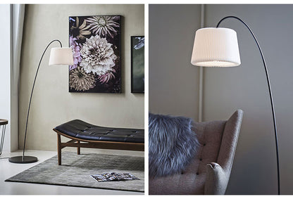 【当店在庫有】スノードロップ プラスチックシェード 日本正規品 LE KLINT レ・クリント SNOWDROP フロアランプ KF320M レクリント フロアライト スタンドライト 間接照明 北欧 デンマーク製 北欧照明 おしゃれ 照明 シンプル(代引不可)