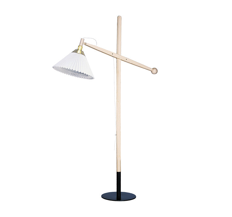 【日本 正規品】 LE KLINT デンマーク製 レ・クリント レクリント フロアライト KF325O 北欧 おしゃれ ライト LEDライト(代引不可)