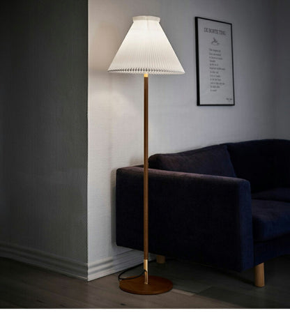 【Hue電球！調光スイッチ付き】日本正規品 LE KLINT レ・クリント フロアランプ KF328LO KT328SO フロアライト レクリント フロアライト スタンドライト フロアスタンドライト 照明 北欧 デンマーク製 一部カラーお取り寄せ(代引不可)