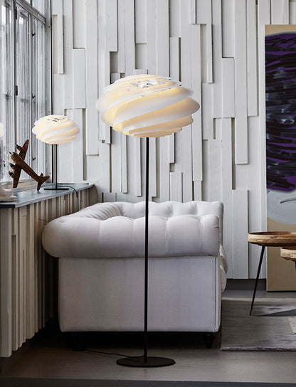 日本正規品  LE KLINT レ・クリント SWIRL スワール フロアランプ KF331BW レクリント フロアライト スタンドライト フロアスタンドライト 間接照明 北欧 デンマーク製 北欧照明 おしゃれ(代引不可)