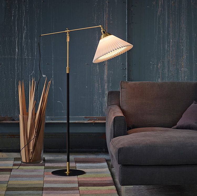 【日本 正規品】 LE KLINT デンマーク製 レ・クリント レクリント フロアライト KF349 北欧 おしゃれ ライト LEDライト(代引不可)