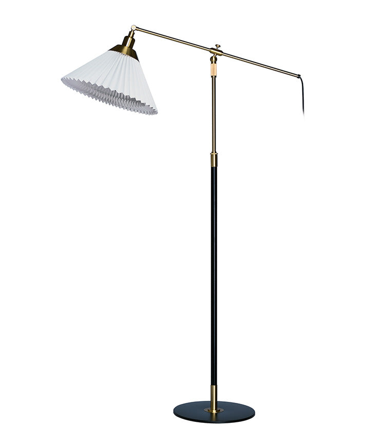 【日本 正規品】 LE KLINT デンマーク製 レ・クリント レクリント フロアライト KF349 北欧 おしゃれ ライト LEDライト(代引不可)