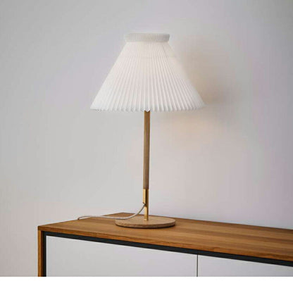 デンマークからお取り寄せ 日本正規品 LE KLINT レ・クリント テーブルランプ KF328TLO KT328TSO テーブルランプ テーブルライト 照明 北欧 デンマーク製 北欧照明 おしゃれ(代引不可)
