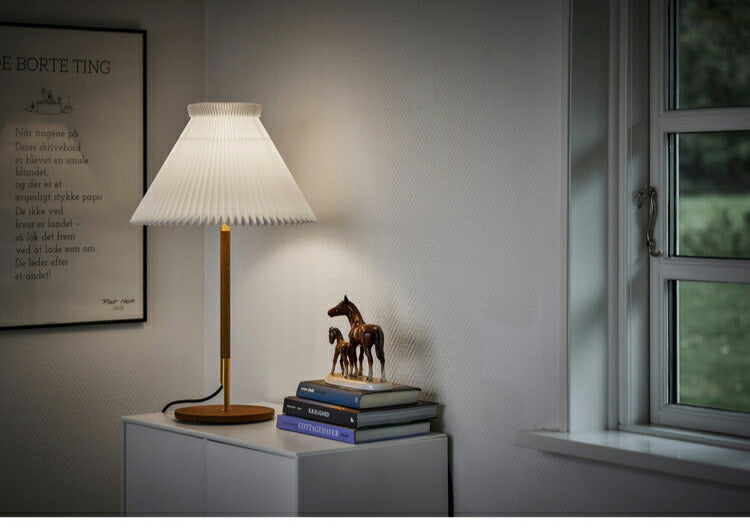 デンマークからお取り寄せ 日本正規品 LE KLINT レ・クリント テーブルランプ KF328TLO KT328TSO テーブルランプ テーブルライト 照明 北欧 デンマーク製 北欧照明 おしゃれ(代引不可)