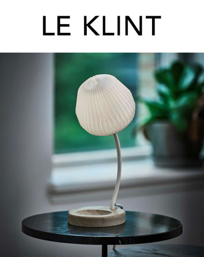 日本正規品 LE KLINT レ・クリント テーブルライト ブーケ KT330 テーブルランプ レクリント 卓上ライト スタンドライト 卓上スタンドライト 卓上ランプ 照明 ライト ランプ 北欧 デンマーク製(代引不可)