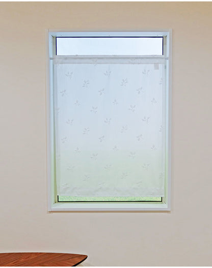 日本製 小窓レースカーテン 約巾70cm×丈90cm 小窓 出窓 カフェカーテン 遮熱 断熱 UVカット 目隠し 北欧調 リーフ柄 人気 エコリエ(R) 小窓用ミラーレースカーテン 共生地リボン付き キッチン トイレ(代引不可)