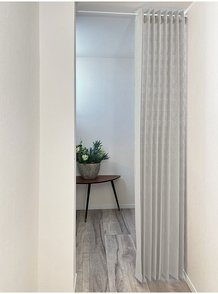 日本製 アコーディオンカーテン 巾100cm×丈250cm パタパタカーテン 間仕切り 目隠し 断熱 保温 長さ調整 アラベスク柄 厚手 省エネ エコ 洗える 帝人フロンティア(株) エコリエ(R) 使用(代引不可)