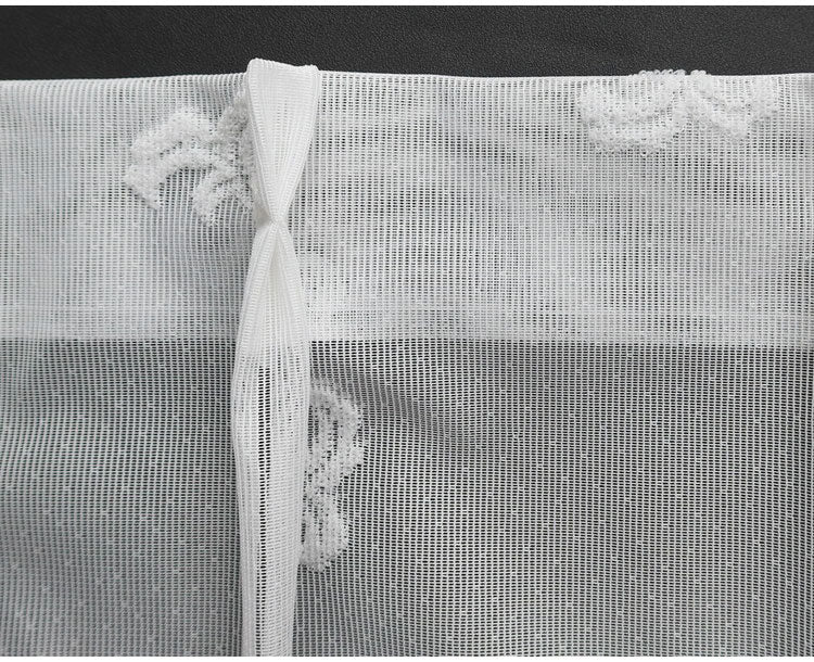 日本製 フリーカットレースカーテン 巾100cm×丈250cm ペイズリー柄 小さな柄 リーフ風 2枚組 自由に長さ変更 ハサミでカット 丈調整可能 調整可能なフック付き 取り付け簡単 程よい透け感(代引不可)