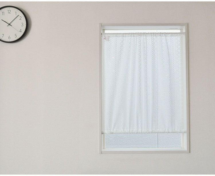 日本製 防炎 ボーダー柄 小窓カーテン 北欧風 程よい透け感 巾100cm×丈120cm ホワイト 突っ張り棒 キッチン トイレ 出窓 お洒落 防炎加工 簡単取り付け(代引不可)