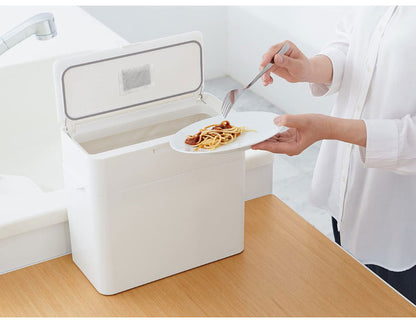 消臭剤 ゴミ箱用 2個入り Like-it シールズ 生ごみ 臭い おむつ ニオイ対策 臭い取り 生ゴミ 消臭 におい取り 脱臭 活性炭 キッチン ごみ箱用 匂い取り におい対策(代引不可)