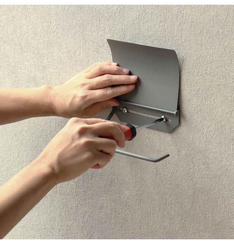 アイアントイレットペーパーホルダー シングルタイプ マット 一連 スチール 男前 かっこいい レトロ モノトーン カフェ風 アンティーク風 ヴィンテージ 北欧 おしゃれ 簡単設置 ネジ付き 錆びにくい(代引不可)