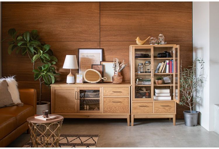 マルチリビングボード 幅135cm 天然木 日本製 テレビ台 ローボード 収納棚 オイル仕上げ ガラス扉 おしゃれ 北欧 シンプル 新生活 一人暮らし(代引不可)