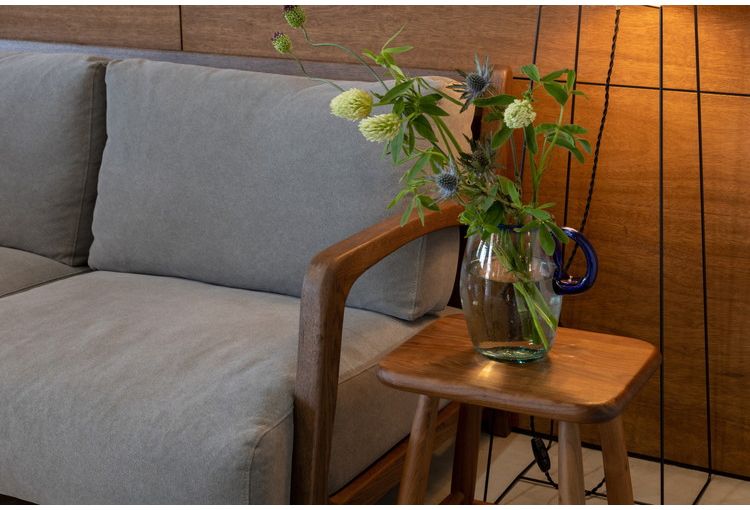 スツール 椅子 角型 スクエアスツール 天然木 木製 シンプル おしゃれ 北欧 モダン コンパクト いす イス ブラウン ウレタン塗装 リビング キッチン(代引不可)