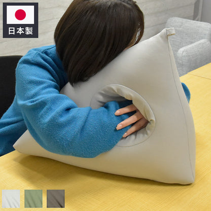 丸八真綿 日本製 ビーズ三角クッション クッション 休憩枕 ビーズクッション 読書 休憩 ギフト シンプル 在宅(代引不可)