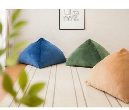 クッション 70×70cm なめらかベロアタワークッション 背もたれ 大きい ジャンボ 無地 北欧 モダン もっちり おしゃれ お昼寝 ごろ寝 フロア 椅子 座椅子 フロアクッション ソファ ピラミッド型 座布団 三角クッション 座イス