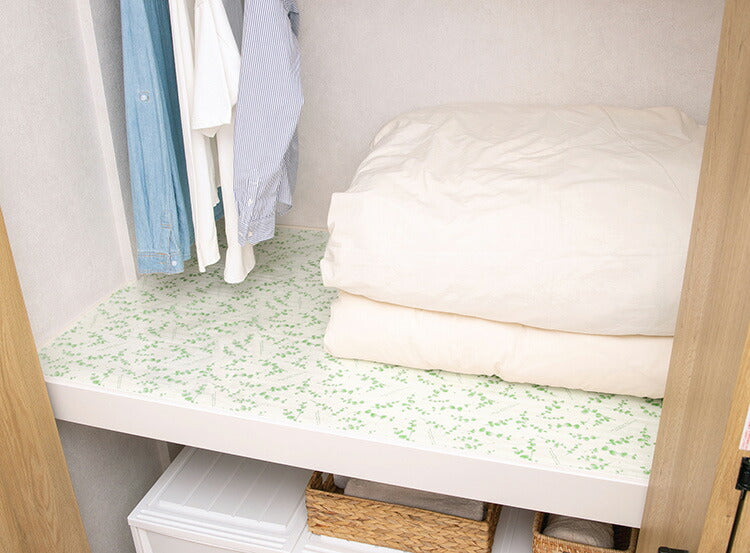 消臭押入れシート 90×180cm 消臭 抗菌 防カビ シート 押し入れシート 押入シート クローゼット 収納シート 棚シート 押入れ 棚 フリーカット 保護 日本製 東和産業