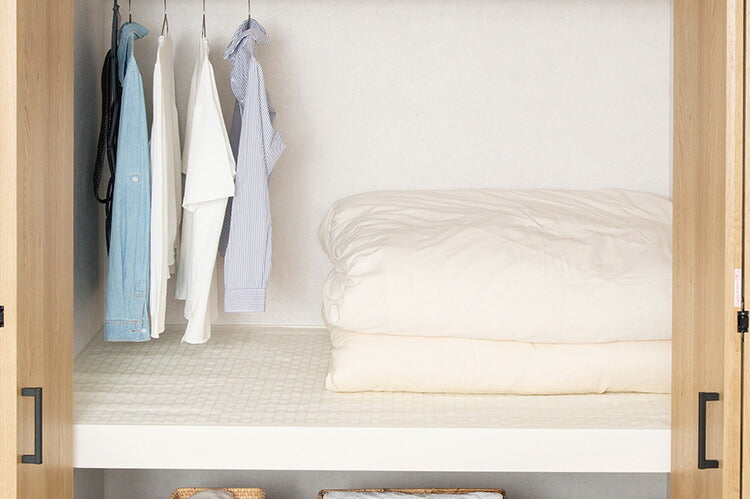 防虫押入れシート 90×180cm 防虫 消臭 抗菌 防カビ シート 押し入れシート 押入シート クローゼット 収納シート 押入れ 棚 フリーカット 保護 日本製 東和産業