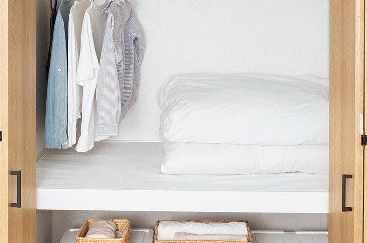 防虫押入れシート 90×180cm 敷きズレしにくい 防虫 消臭 抗菌 防カビ シート 押し入れシート 押入シート クローゼット 収納シート 押入れ 棚 フリーカット 保護 日本製 ホワイト 東和産業