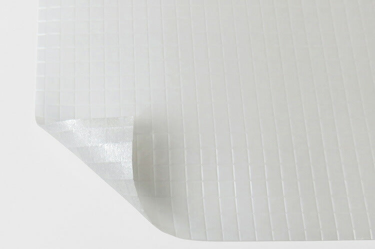 食器棚シート ホワイト 奥行30cm×500cm 消臭 食器 シート 消臭 抗菌 防カビ 食器棚 キッチンシート キッチン シンク下 引き出し 棚 引き出しシート フリーカット 収納 棚板保護 日本製 東和産業