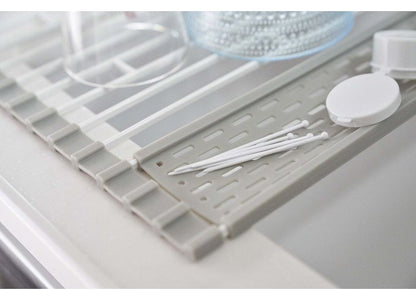 山崎実業 折り畳み水切り プレート Plate シリコーントレー付き S ホワイト