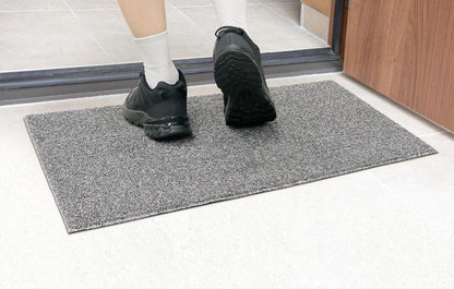 ベストコ 玄関マット 屋外 ソフト 泥落とし 滑り止め 45×75cm グレー ND-3842