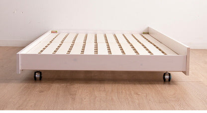 3段ベッド 三段ベッド 親子ベッド 耐荷重900kg 子供用 大人用 子供部屋 コンセント付き ライト付き キャスター 木製ベッド フック付き すのこ ベッド 天然木 パイン材 北欧 おしゃれ ゲストハウス(代引不可)