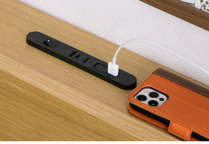 ベッド ロータイプ クイーンサイズ コンセント付き ライト付き LEDライト 木製ベッド 寝室 収納 木製ベッド すのこ ベッド 天然木 パイン材 コンパクト 北欧 おしゃれ(代引不可)