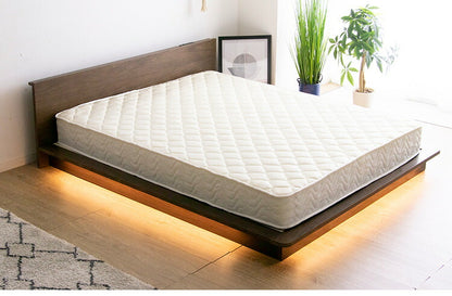 ベッド ロータイプ クイーンサイズ コンセント付き ライト付き LEDライト 木製ベッド 寝室 収納 木製ベッド すのこ ベッド 天然木 パイン材 コンパクト 北欧 おしゃれ(代引不可)