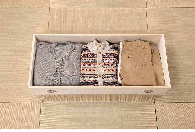 シルバー取っ手が華やかな桐クローゼットチェスト 幅99.5 奥行44 高さ61cm 3段タイプ キャスター付き 生地仕上げ 日本製 完成品(代引不可)