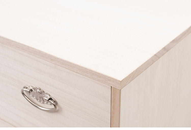 シルバー取っ手が華やかな桐クローゼットチェスト 幅99.5 奥行44 高さ61cm 4段タイプ キャスター付き 生地仕上げ 日本製 完成品(代引不可)