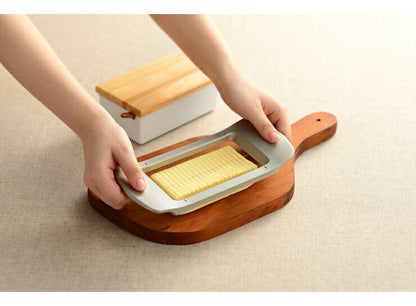 オークス 日本製 leye ワイヤーでスーッと切れるバターカッター LS1551 燕三条 レイエ パン ベーカリー お菓子作り