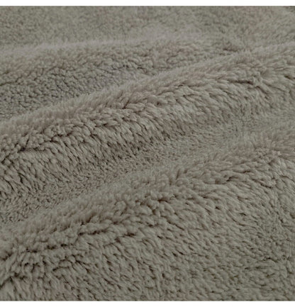 マイヤー毛布 140×200cm ブランケット ひざ掛け 毛布 洗濯可能 無地 洗える 暖か あったか 節電 省エネ エコ ボア 秋 冬 かわいい おしゃれ 北欧 インテリア リビング オフィス 膝掛け