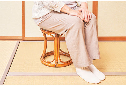 仏前用 ラタン 丸型 クッションスツール 天然籐 金襴座椅子 イス 椅子 チェア ラタンチェア 籐 仏壇 和室 法事 仏前 1脚 コンパクト スツール(代引不可)