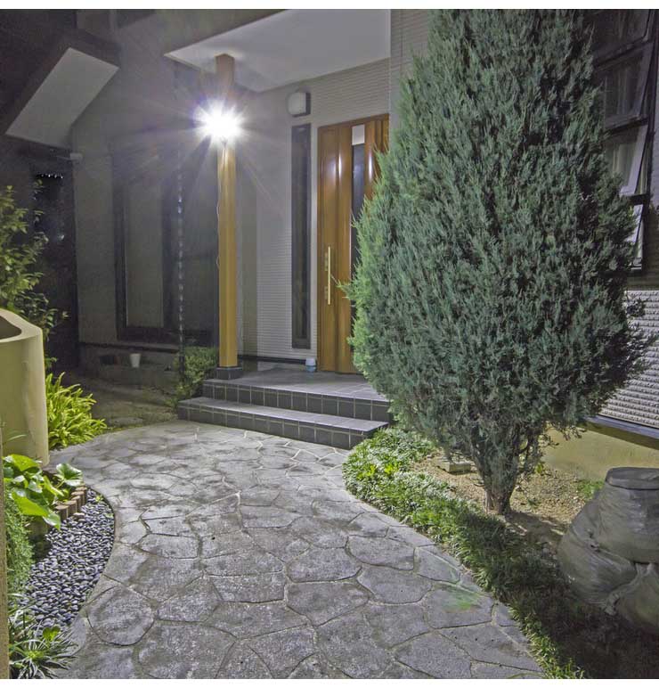 LEDセンサーライト ムサシ RITEX ライテックス LED-AC307 コンセント式 7W×1灯 明るさ500ルーメン 人感センサーライト 防犯 屋外 防犯グッズ 玄関(代引不可)