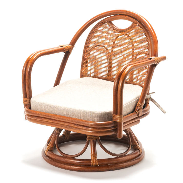 椅子 ラタン チェア 肘掛け付き ラタン回転椅子ミドル 籐 天然素材 丈夫 しなやか 通気性 年中快適 回転チェア 軽量 クッション付き 滑り止め 和風 和室 ゆったり リラックス(代引不可)