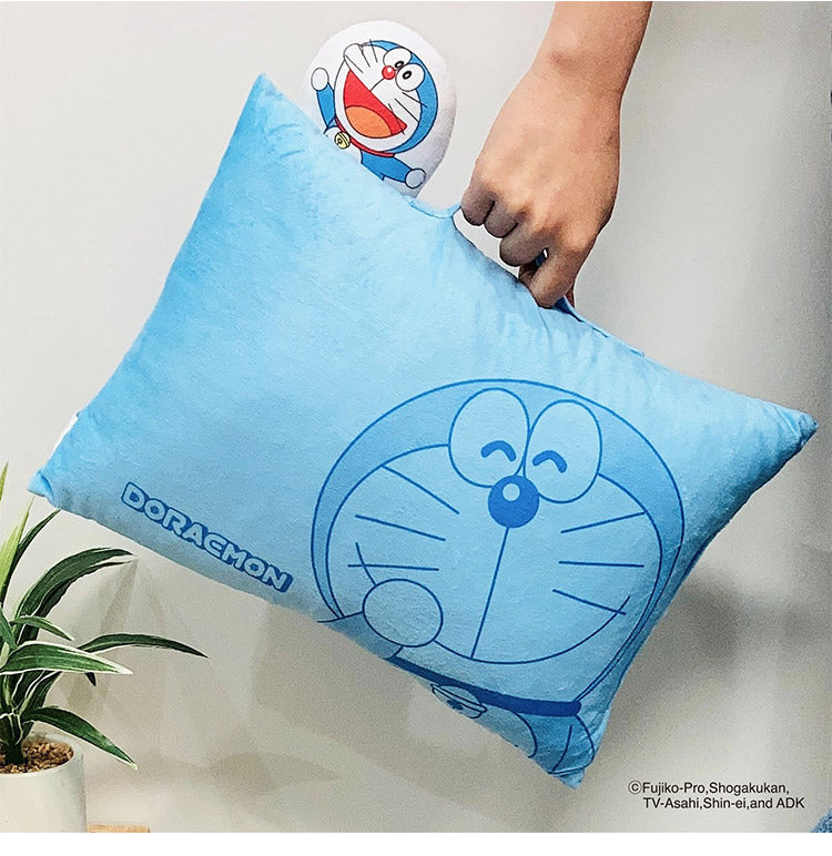 ドラえもん マスコット付きまくら 枕 取っ手付き 持ち手付き キャラクター 可愛い かわいい 男の子 女の子 子供 子ども プレゼント ギフト(代引不可)